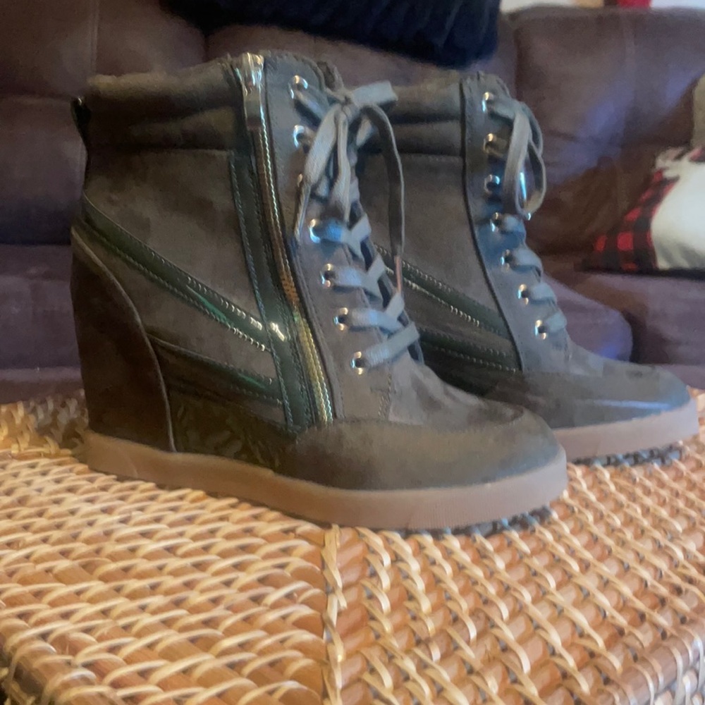 SHOE DAZZLE hunter green wedge sneakers.